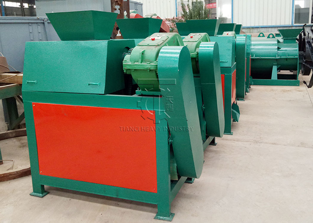 Granulador de fertilizantes de sulfato de potasio y magnesio Granulador de fertilizantes de sulfato de potasio y magnesio Granulador de granulador de prensa de doble rodillo Granulador de máquinas