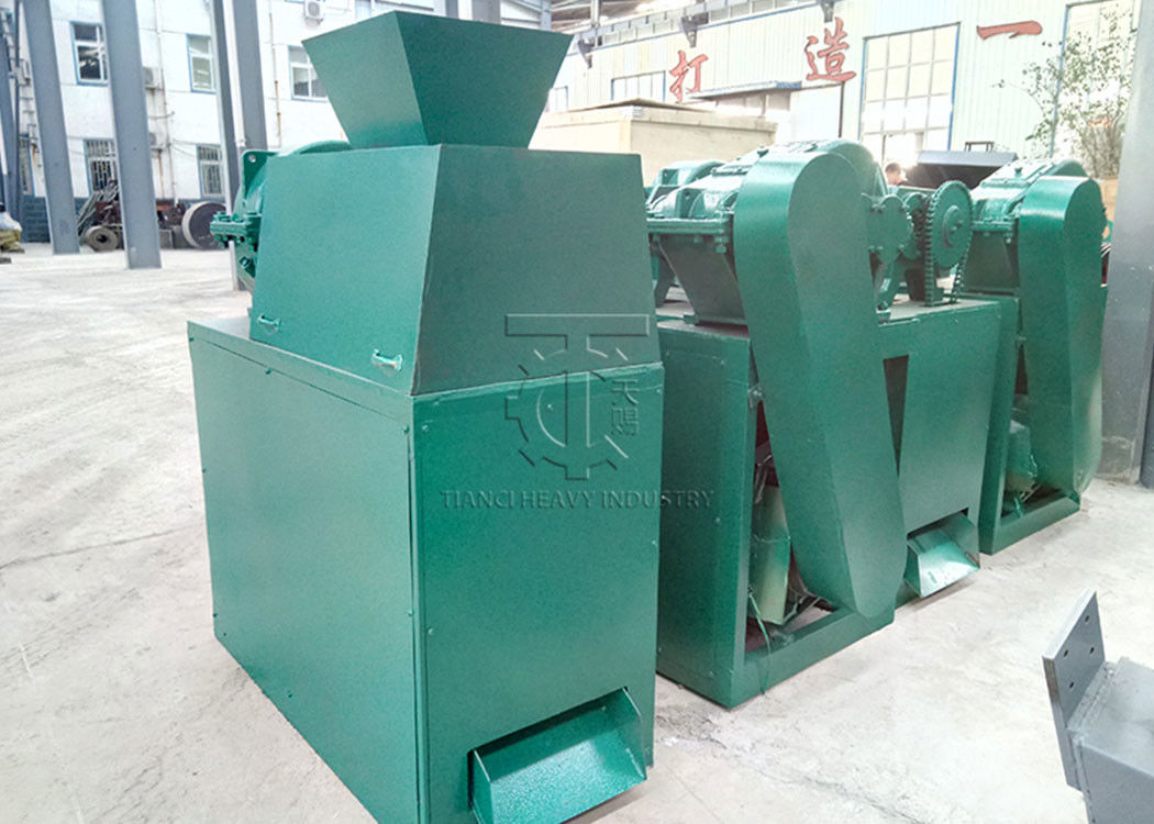 Ruso Rojo MOP Prensa de rollos secos Granulador máquina Ruso Rojo MOP línea de producción de granulación de extrusión