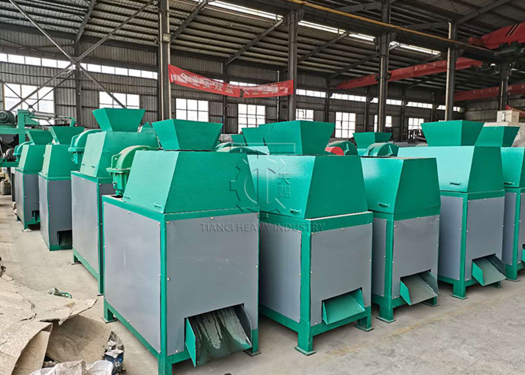 Ruso Rojo MOP Prensa de rollos secos Granulador máquina Ruso Rojo MOP línea de producción de granulación de extrusión