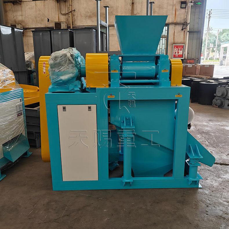 Granulador de prensa de rodillos de ácido húmico para equipos de línea de producción de fertilizantes de ácido húmico granulares